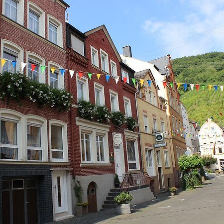 Ferienwohnungen Und Appartements - Haus Budinger Alf Exteriör bild