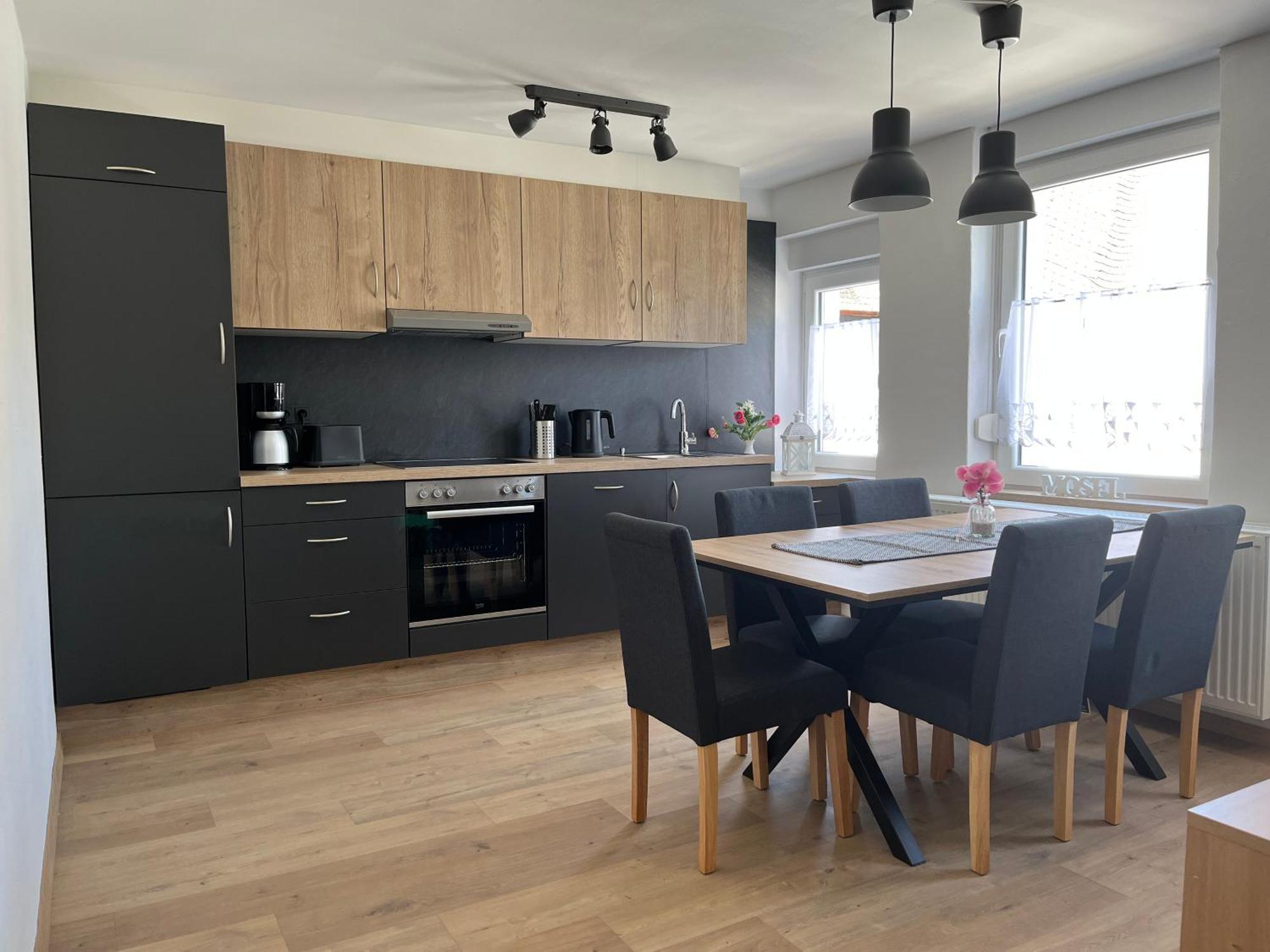 Ferienwohnungen Und Appartements - Haus Budinger Alf Exteriör bild