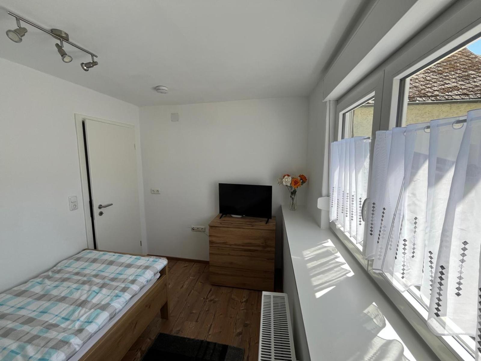 Ferienwohnungen Und Appartements - Haus Budinger Alf Exteriör bild