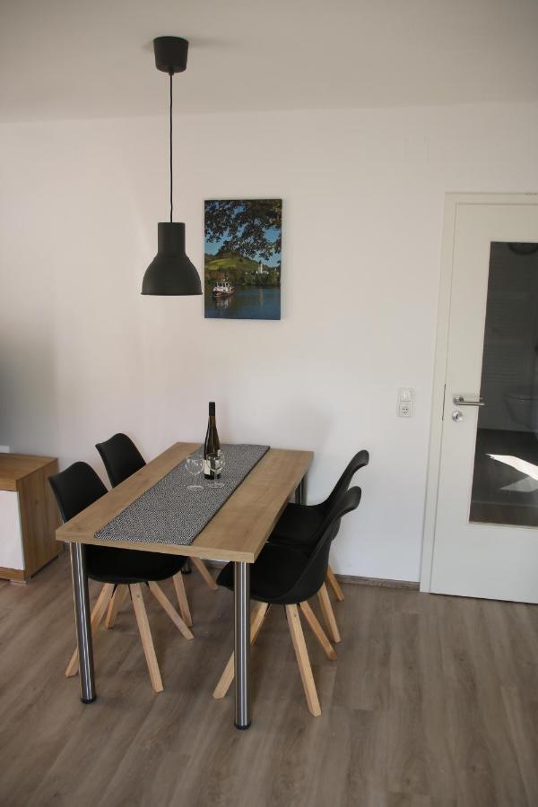 Ferienwohnungen Und Appartements - Haus Budinger Alf Exteriör bild